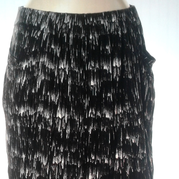 Daisy Fuentes Skirt, black and white skirt - Picture 4 of 8